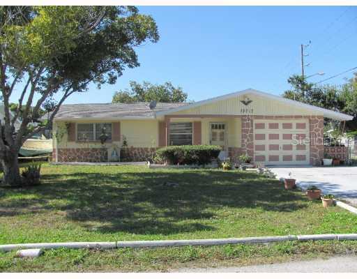 13717 Leslie Dr., Hudson, FL 34667