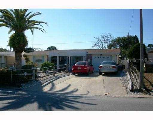 4130 Woodfield Ave., Holiday, FL 34691