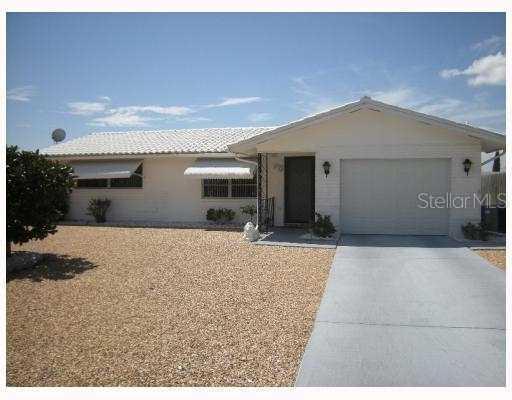 10319 Gardenia Ln., Port Richey, FL 34668