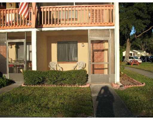 1901 Brinson Rd. #J-1, Lutz, FL 33558