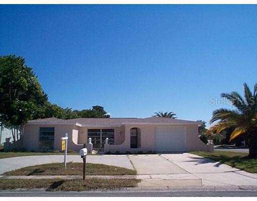 10004 Regency Park Blvd., Port Richey, FL 34668