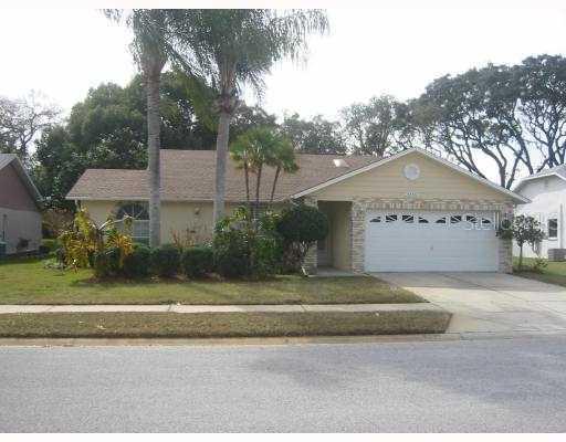 8350 Royal Hart Dr., New Port Richey, FL 34653