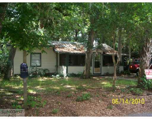 1865 Wacassassa St., Tarpon Springs, FL 34689