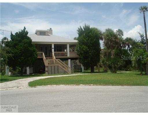 7107 Porpoise St., Weeki Wachee, FL 34607