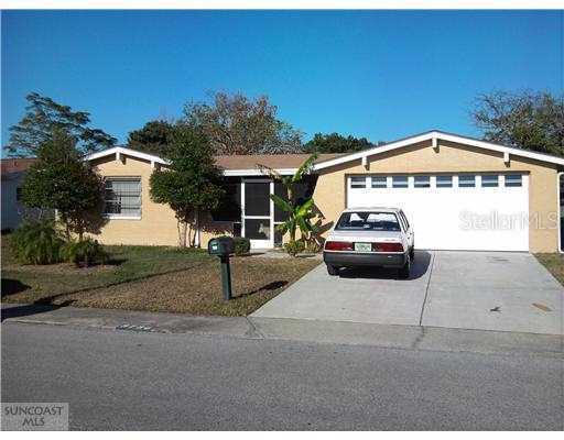 9736 Lakeside Ln., Port Richey, FL 34668
