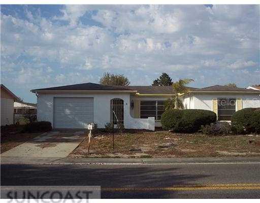 8537 Fox Hollow Dr., Port Richey, FL 34668