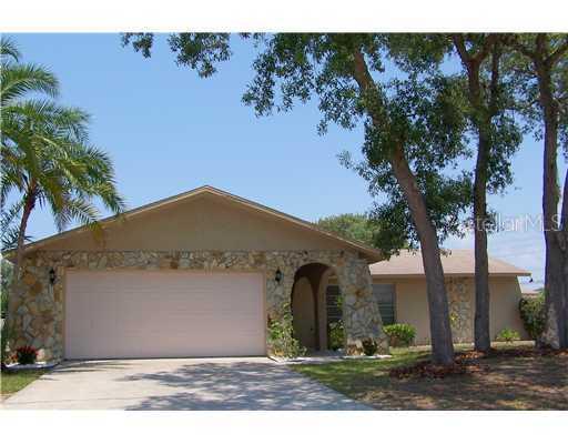 508 Wayfarer Dr., Tarpon Springs, FL 34689