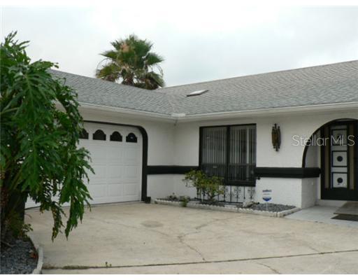 10168 Briar Cir., Hudson, FL 34667