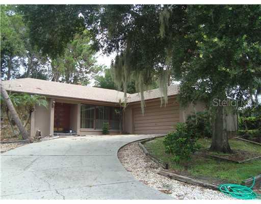 745 Rolling Hills Dr., Palm Harbor, FL 34683