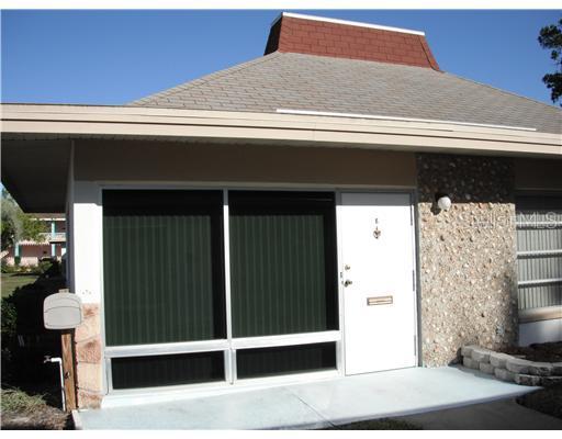 4313 Tahitian Gardens Circle Cir. #E, Holiday, FL 34652