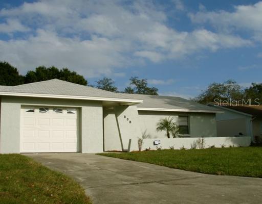 838 Cinnamon Dr., Winter Haven, FL 33880