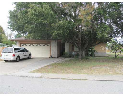 4325 Woodfield Ave., Holiday, FL 34691
