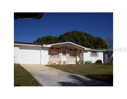5247 Hawk Dr., Holiday, FL 34690