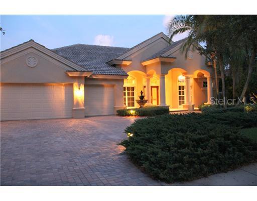 939 Cypress Cove Way, Tarpon Springs, FL 34688