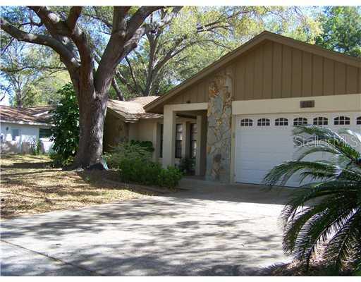 512 Winding Willow Dr., Palm Harbor, FL 34683