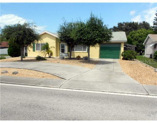 3049 Moog Rd., Holiday, FL 34691