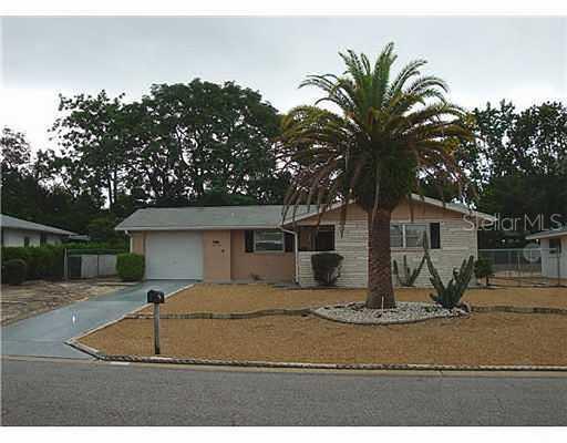 10518 Laburnum Dr., Port Richey, FL 34668