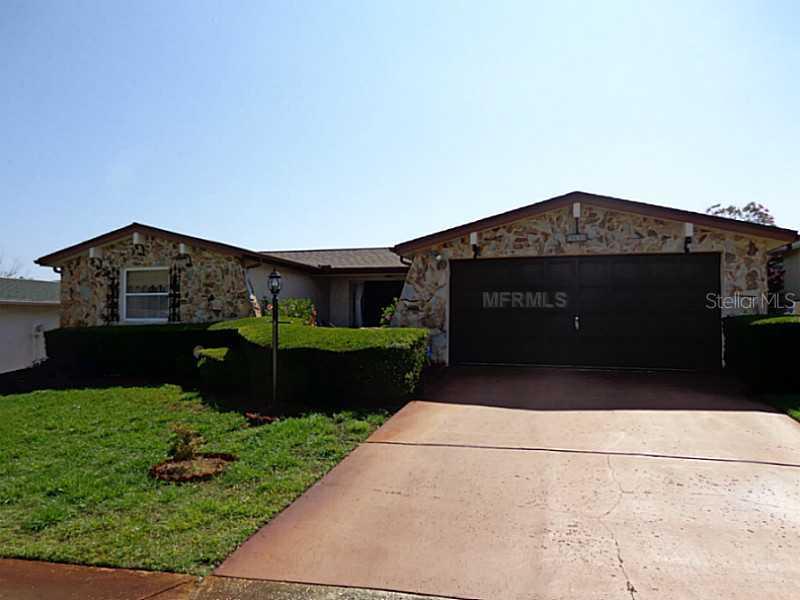 9010 Hunt Club Ln., Port Richey, FL 34668