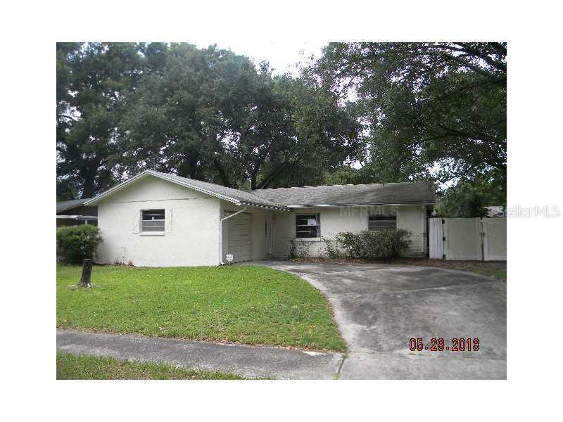 521 Robin Hill Cir., Brandon, FL 33510