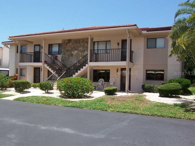 9930 Eagles Point Cir. #2, Port Richey, FL 34668