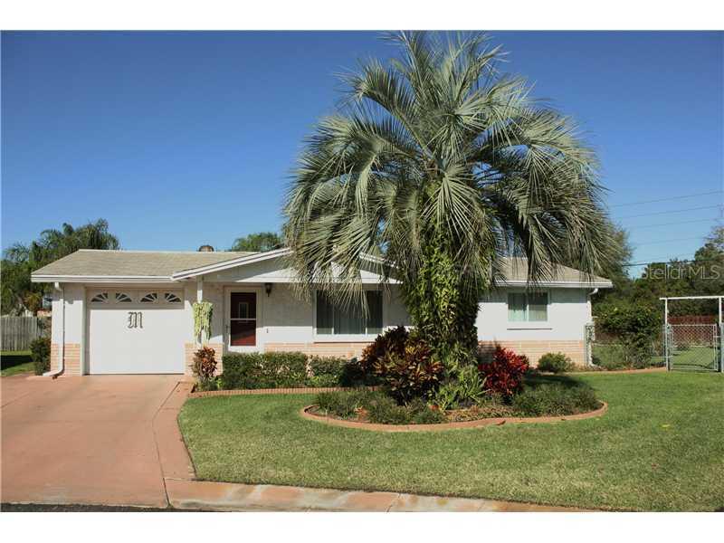 2715 Joann Pl., Holiday, FL 34691