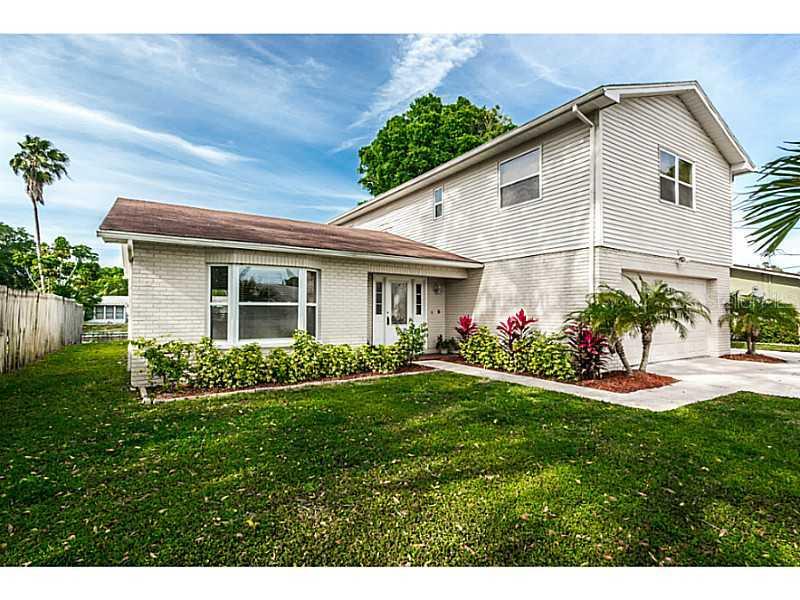 6 Oak Ave., Palm Harbor, FL 34684
