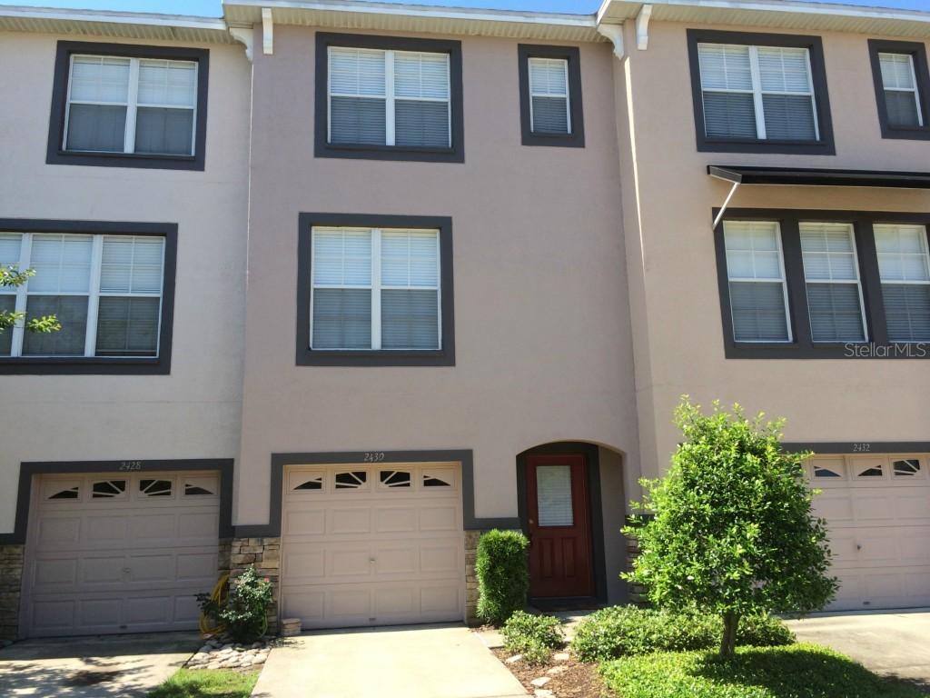 2430 Middleton Grove Dr., Brandon, FL 33511