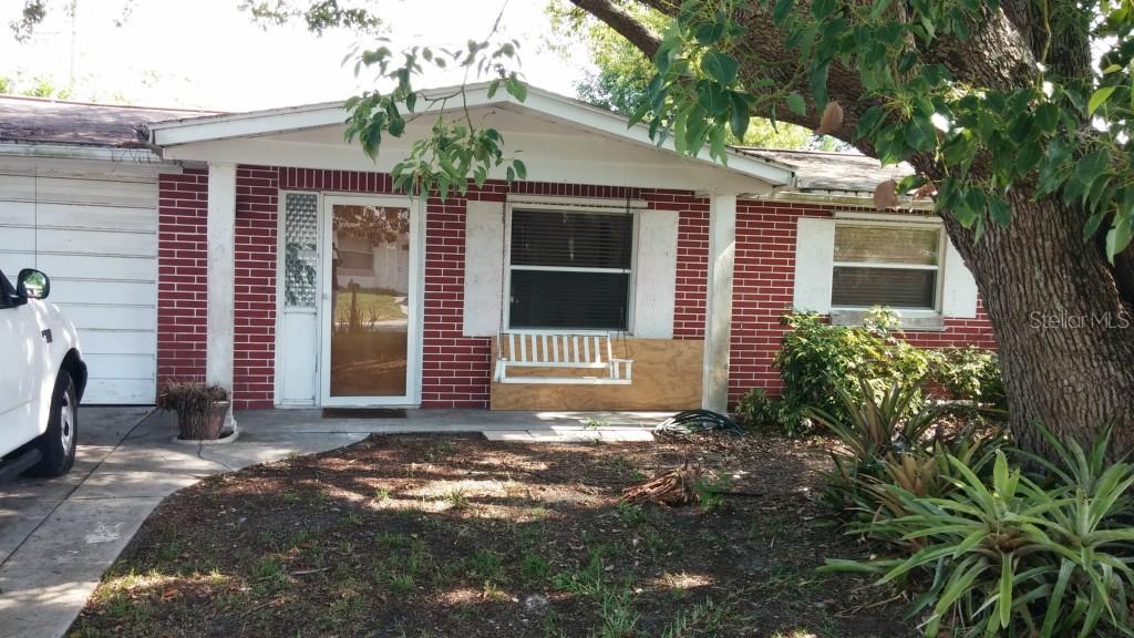 5026 Queen Palm Dr., New Port Richey, FL 34652