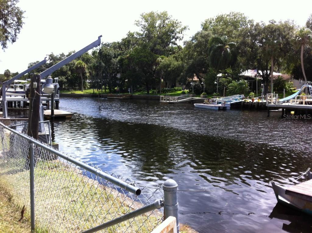 6042 River Rd., New Port Richey, FL 34652