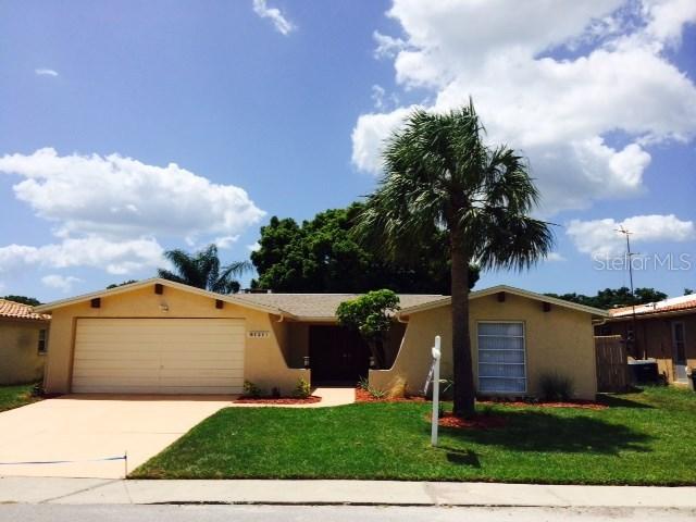9131 Hunt Club Ln., Port Richey, FL 34668