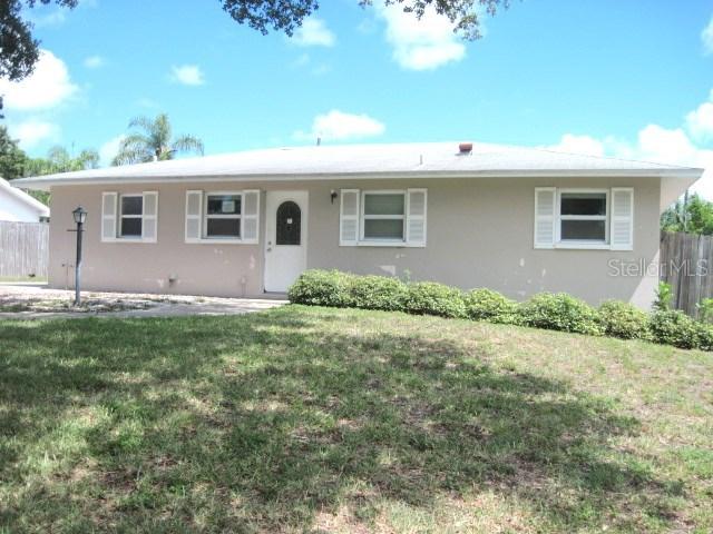 1523 Illinois Ave., Palm Harbor, FL 34683