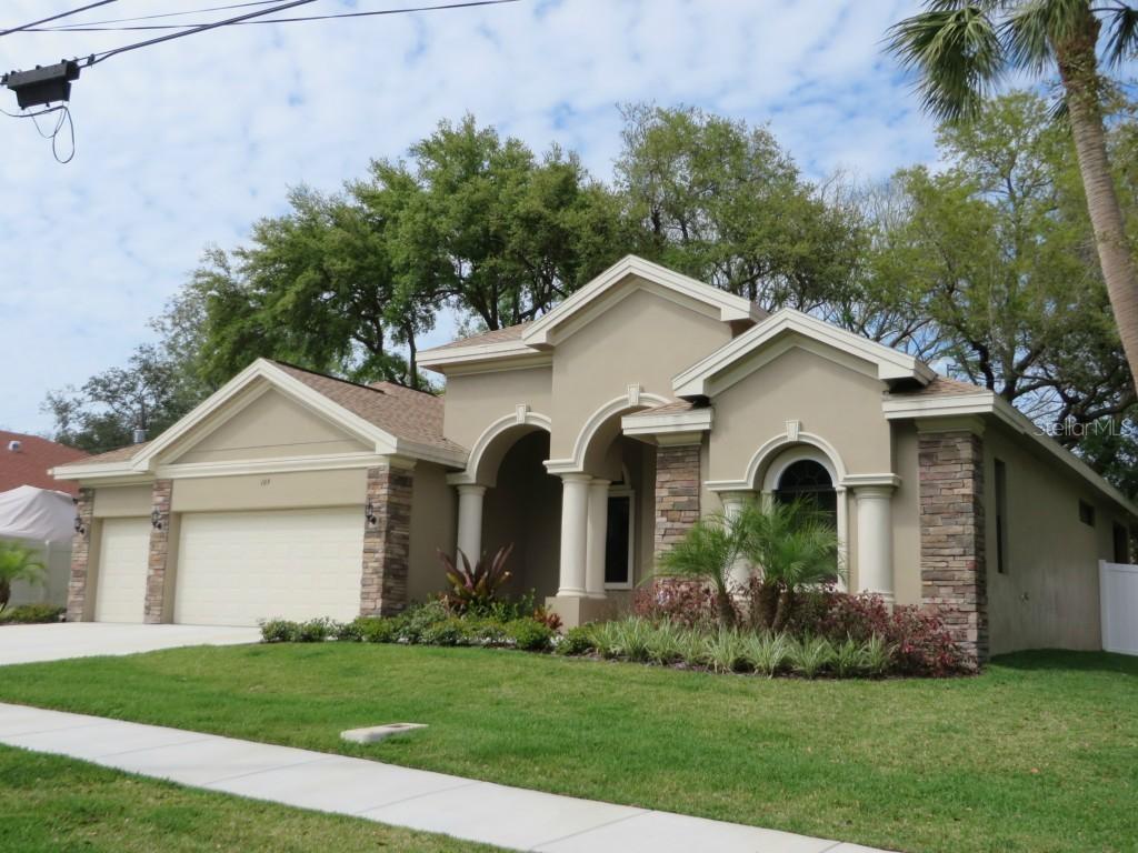 109 Irwin St., Safety Harbor, FL 34695