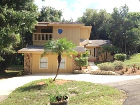 1633 Plaza Pl., Tarpon Springs, FL 34689