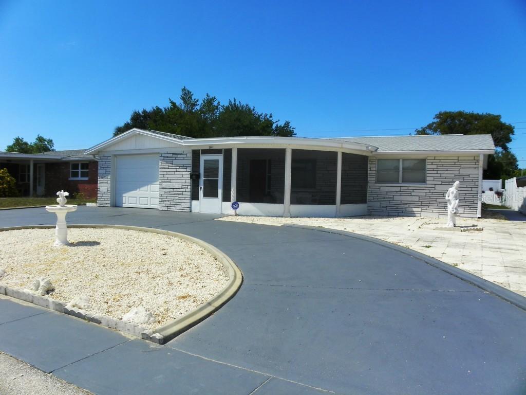 3441 Eisenhower Dr., Holiday, FL 34691