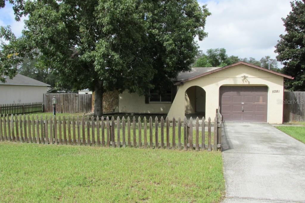 5281 Colchester Ave., Spring Hill, FL 34608