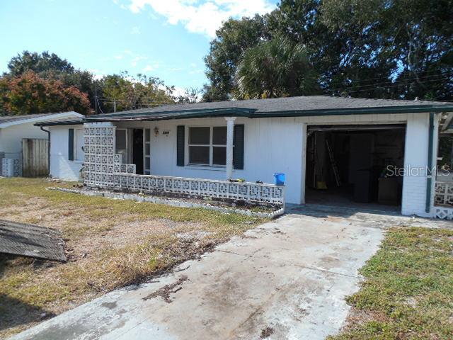 2325 Grandin St., Holiday, FL 34690