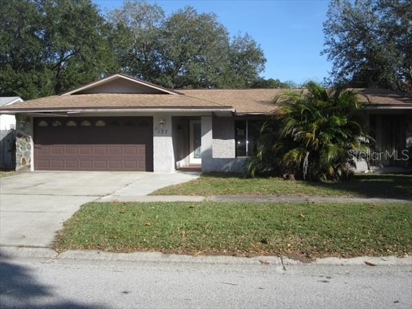 127 Country Villas Dr., Safety Harbor, FL 34695