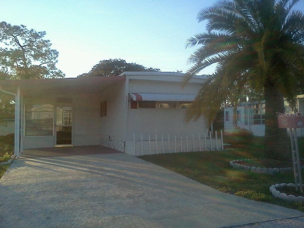 6541 Durian Tr., New Port Richey, FL 34653