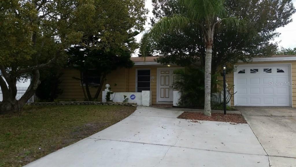 4150 Pinefield Ave., Holiday, FL 34691