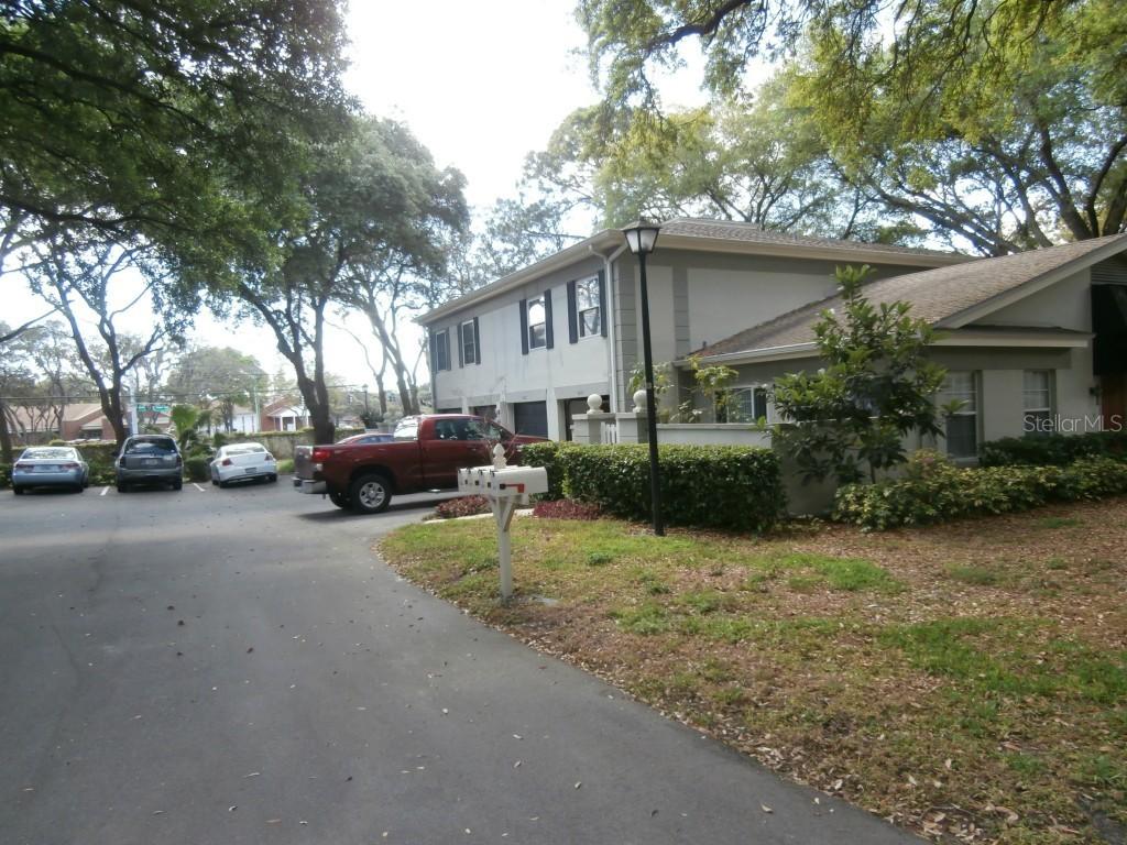 6217 Dewdrop Way #A, Temple Terrace, FL 33617