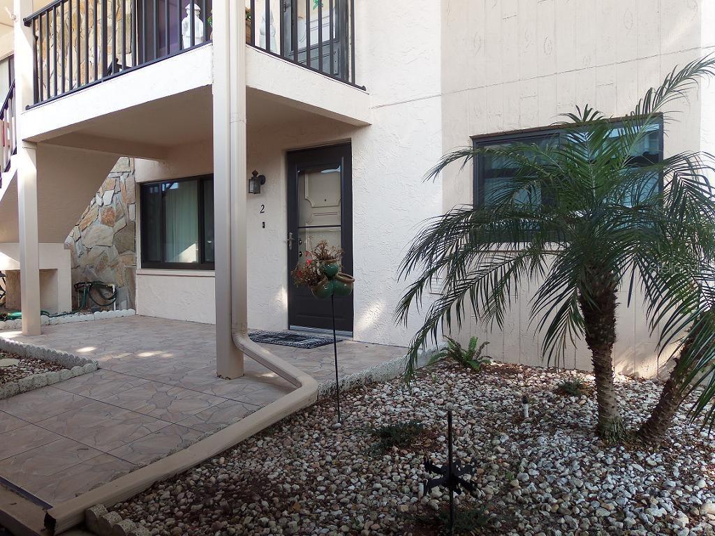 9971 Eagles Point Cir. #2, Port Richey, FL 34668