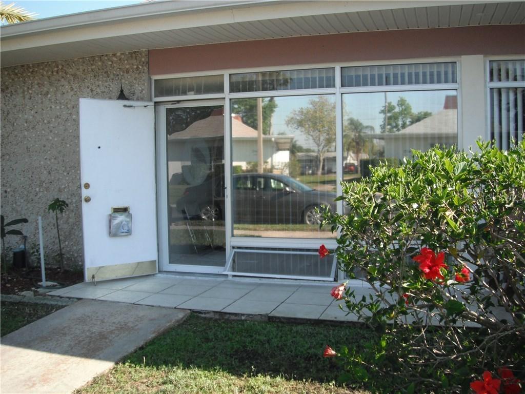 4358 Tahitian Gardens Cir. #B, Holiday, FL 34691