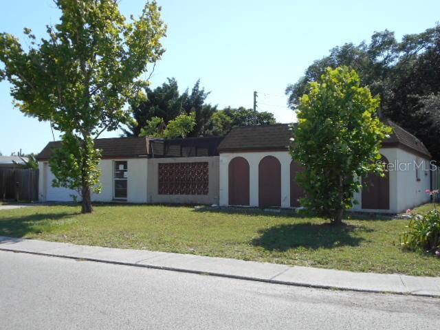 2949 Finch Dr., Holiday, FL 34690