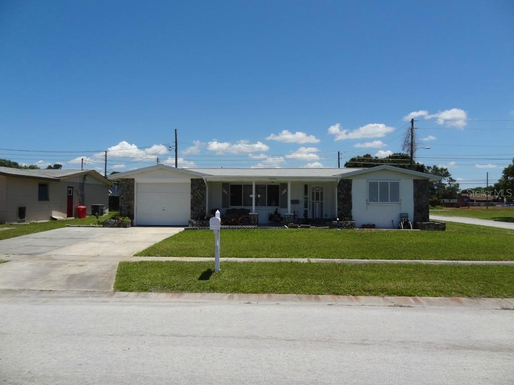 2234 Cora Dr., Holiday, FL 34690