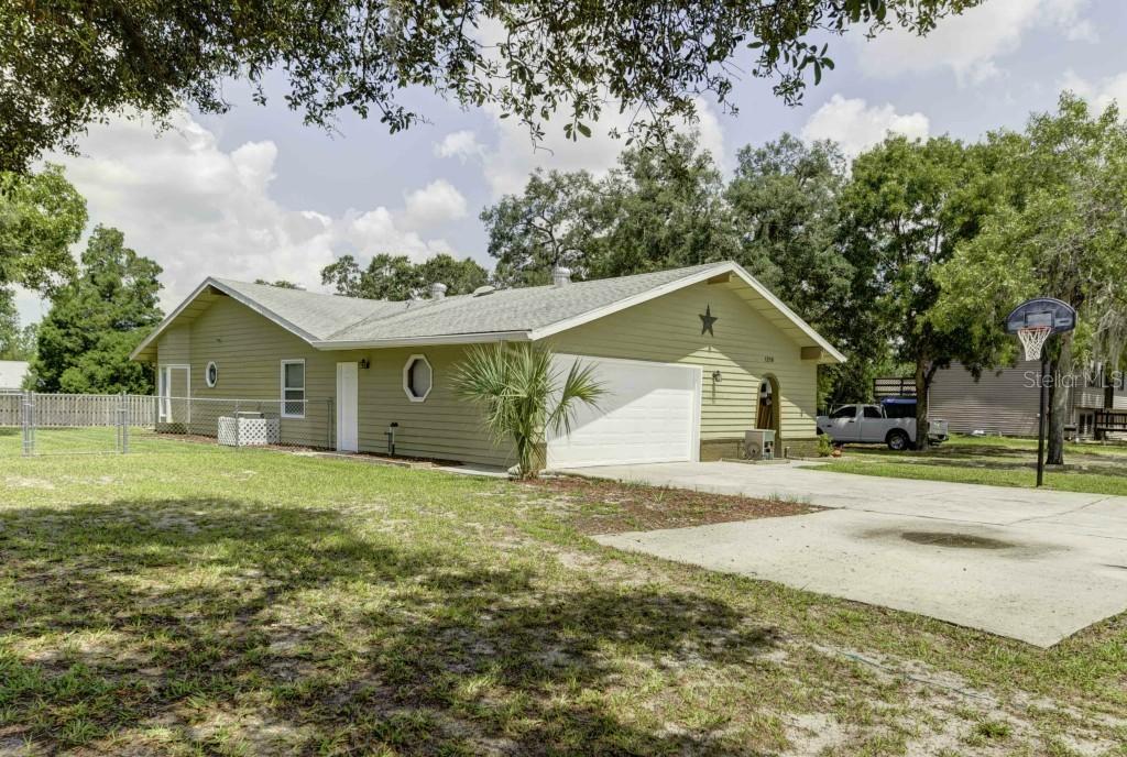 1219 Glowood Ave., Spring Hill, FL 34609