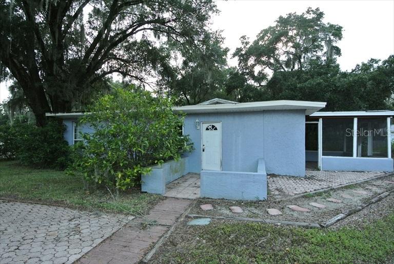 400 2nd Ave., Lutz, FL 33549