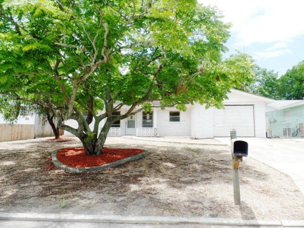 10915 Stamford Dr., Port Richey, FL 34668