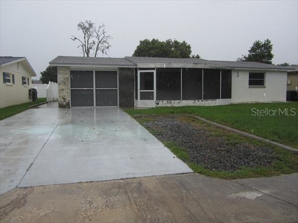 5247 Penguin Dr., Holiday, FL 34690