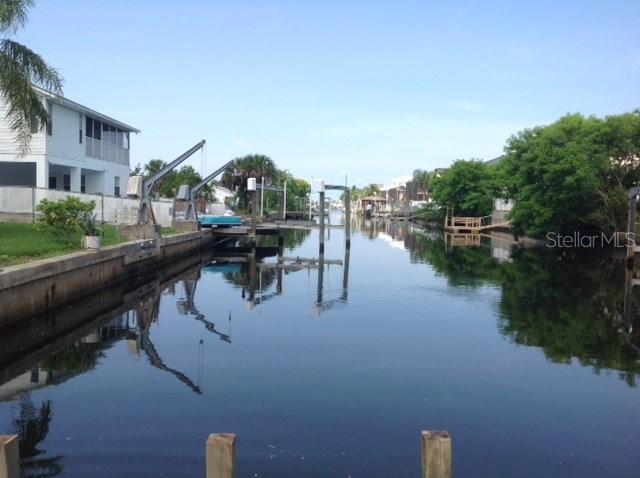 7513 Hatteras Dr., Hudson, FL 34667