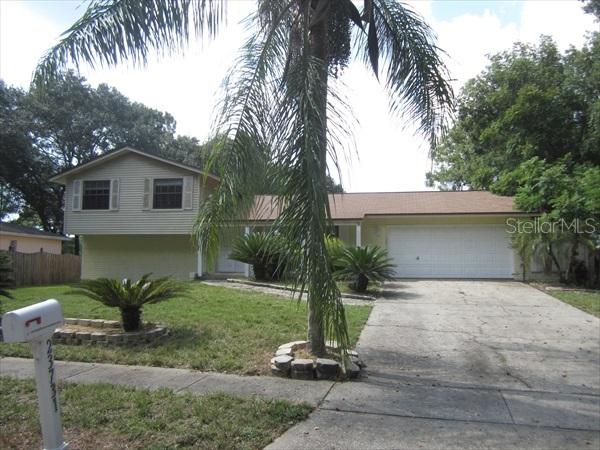23731 Lake Hills Dr., Lutz, FL 33559